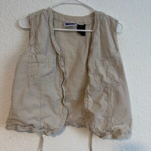 Light Beige Sleeveless Vest by [Brand]